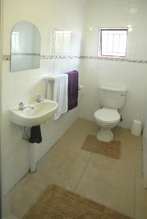 Ethen Guesthouse Polokwane Esterno foto
