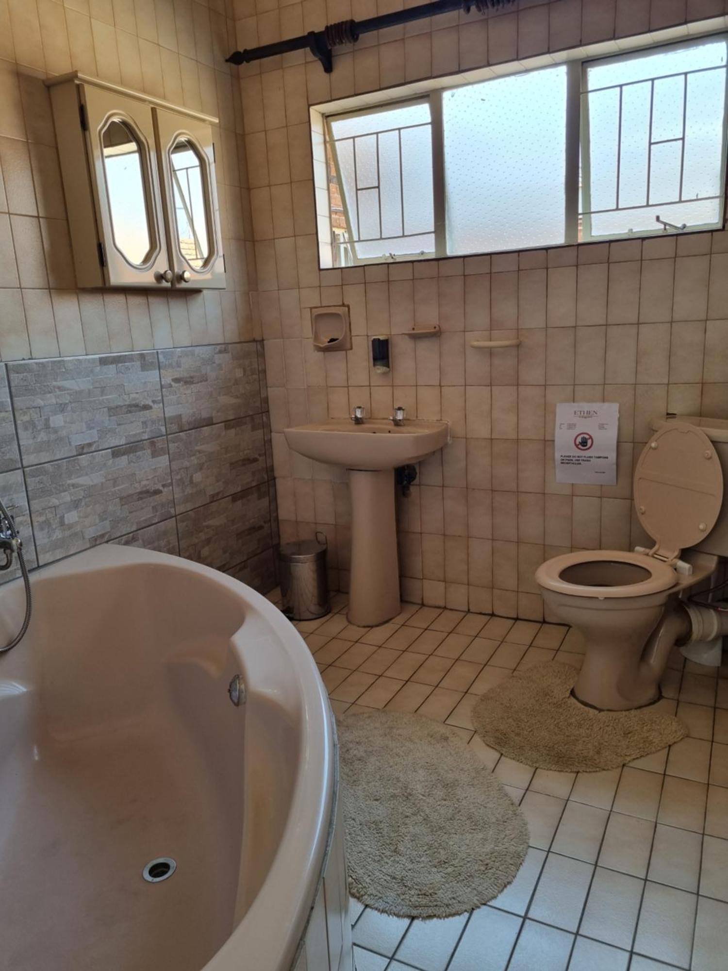 Ethen Guesthouse Polokwane Esterno foto